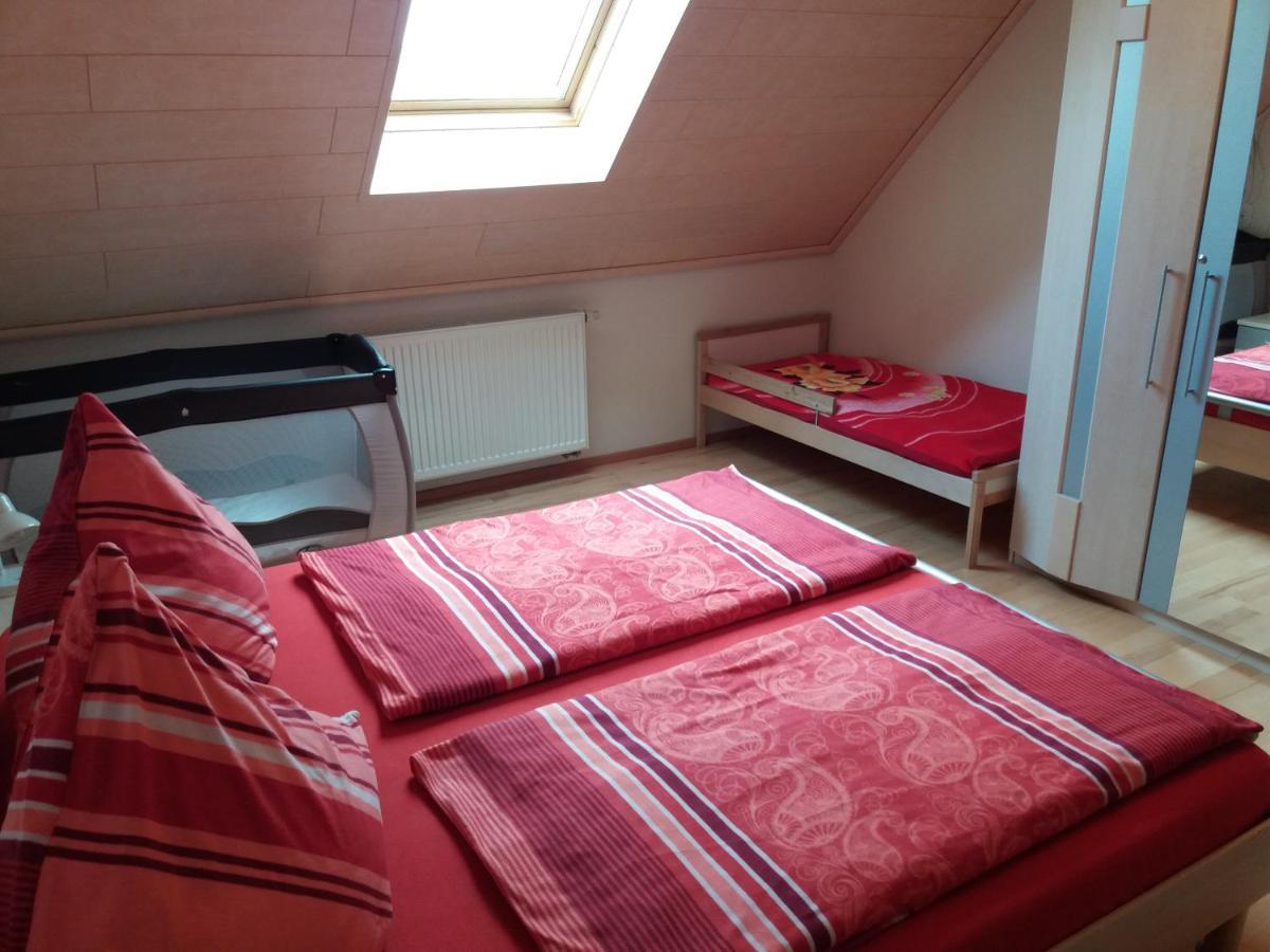 Ferienwohnung Knaub Бад Вилдунген Екстериор снимка