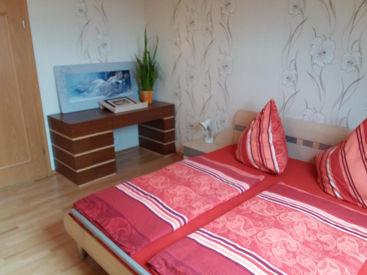 Ferienwohnung Knaub Бад Вилдунген Екстериор снимка